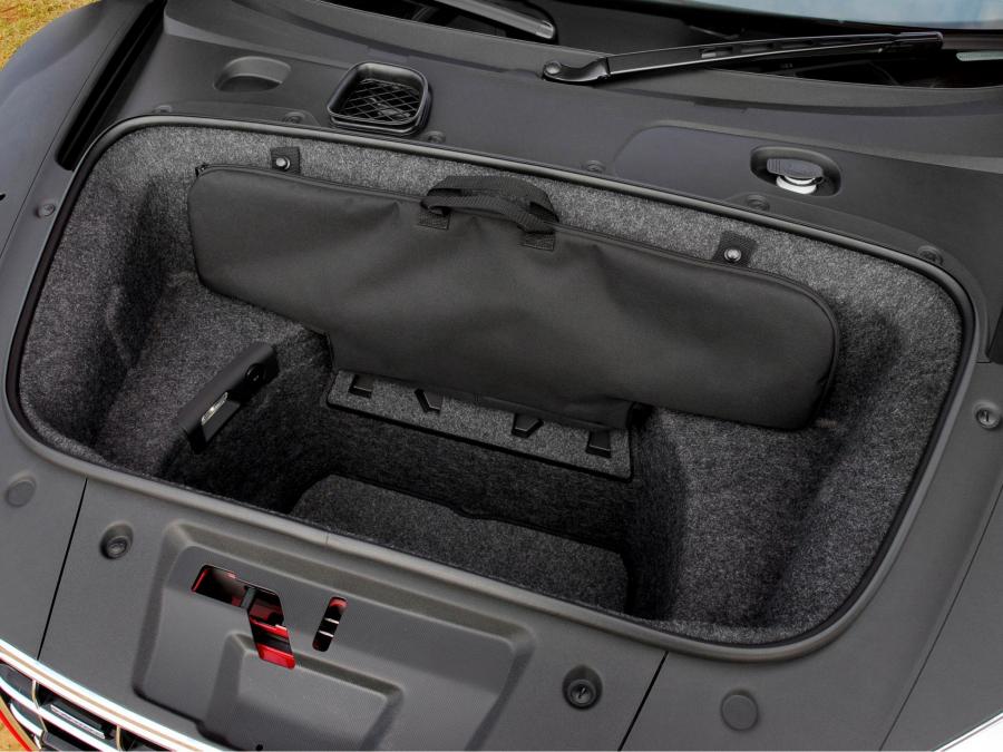 Багажник Audi R8 V10 Spyder 2010 года  (UK) (фото 21 из 23)